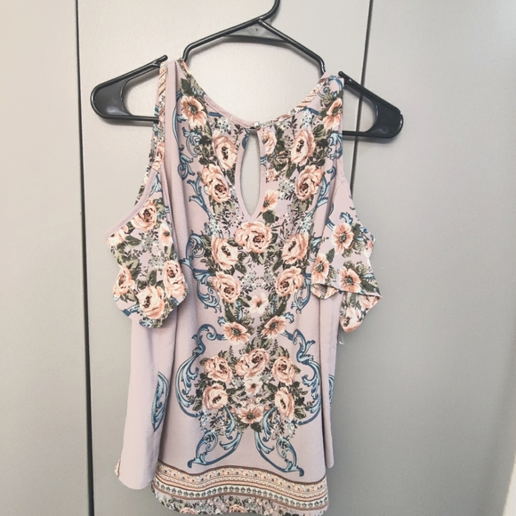 Top - Picture 2 of 2